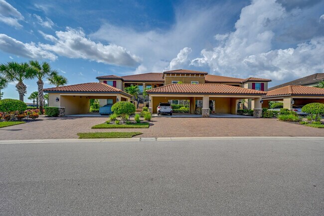 Building Photo - 9413 Terresina Dr