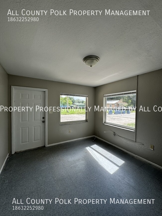 Building Photo - Affordable Fort Meade 2 Bedroom Duplex