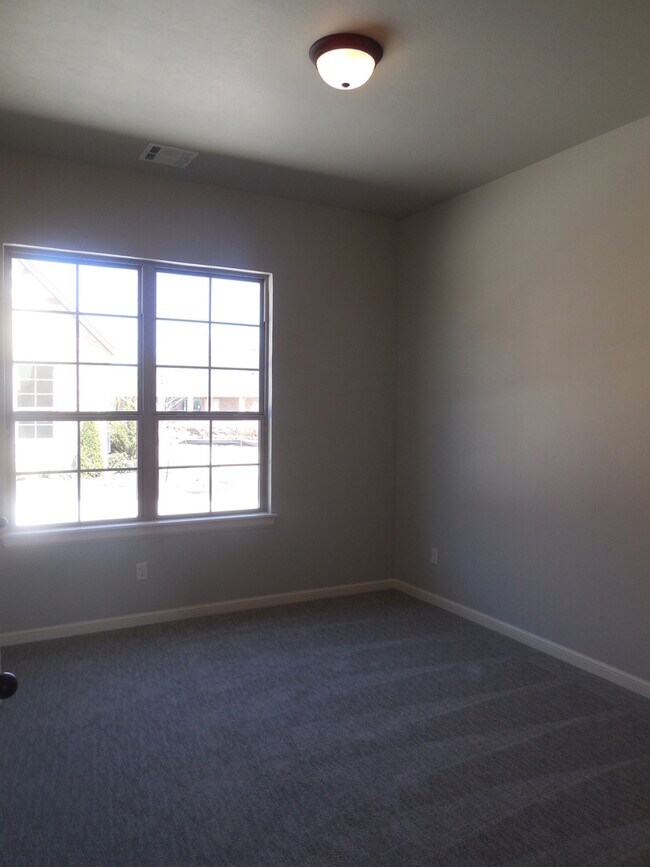 Building Photo - Fully Furnished TWO BEDROOM/ TWO BATHROOM WITH STUDY-