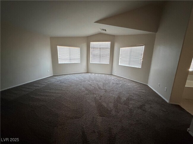 Building Photo - 2924 Covatta Ct