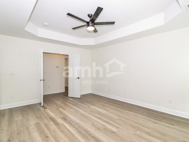 Building Photo - 1254 Clancy Dr NE