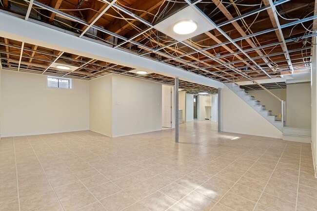 Building Photo - 115 Mill St
