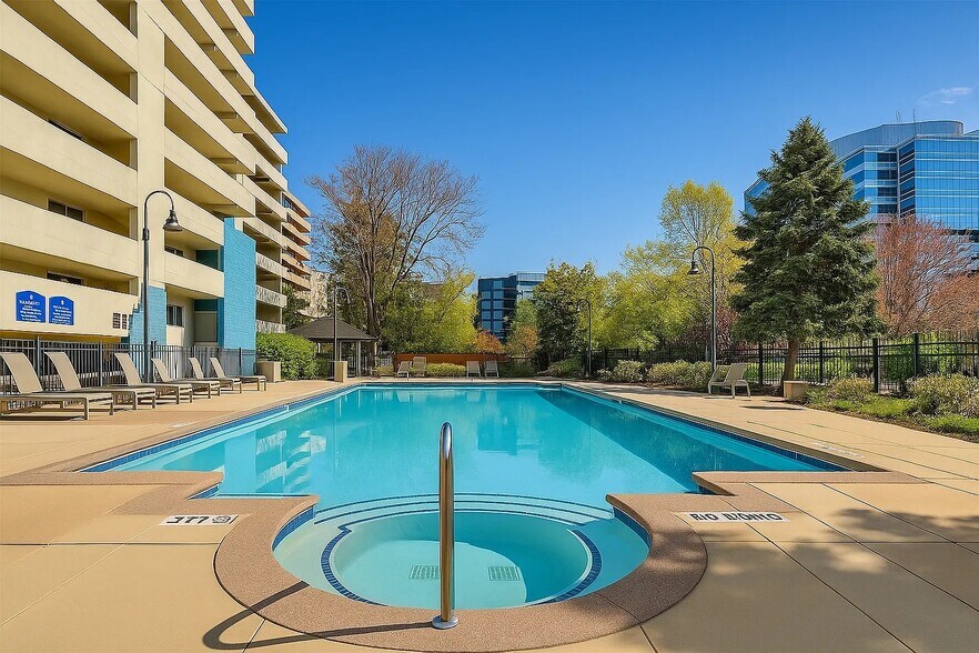Pool Access Included - 1301 Speer Blvd