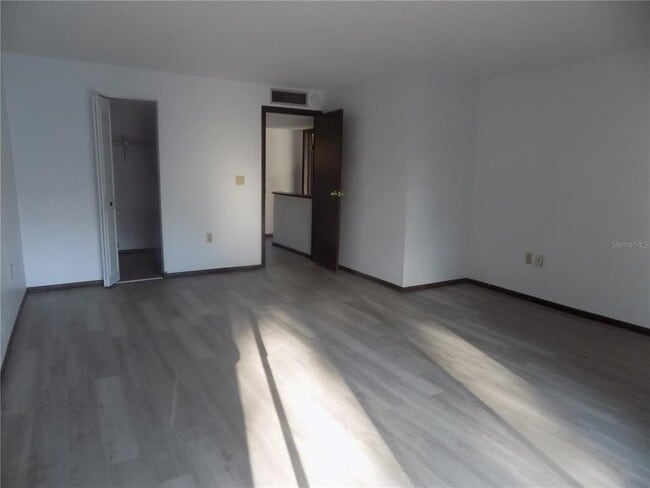 Building Photo - 613 SW 75th St
