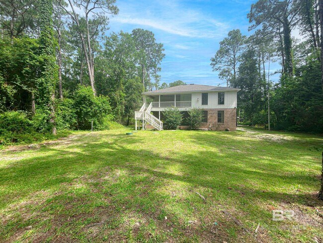 Building Photo - 10080 Bay Haven Dr