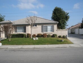 Building Photo - 4404 Pebble Creek Dr