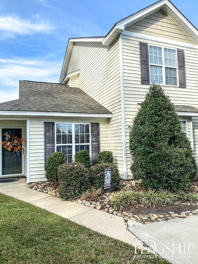 Building Photo - 1310 Thomas Langston Rd