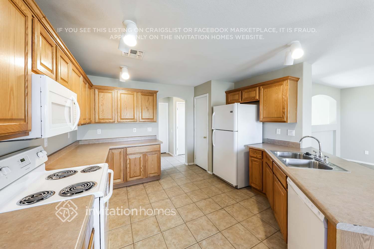 Building Photo - 3128 N 130th Ln