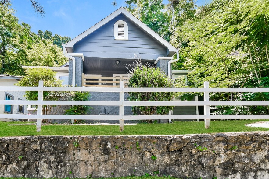 Building Photo - 7013 4th Ave S