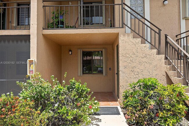 Building Photo - 193 Lakeview Dr