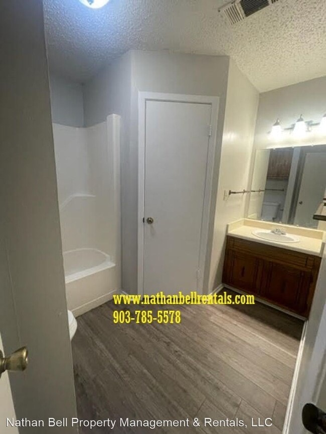 Building Photo - 1 br, 1 bath House - 1290 E Houston St