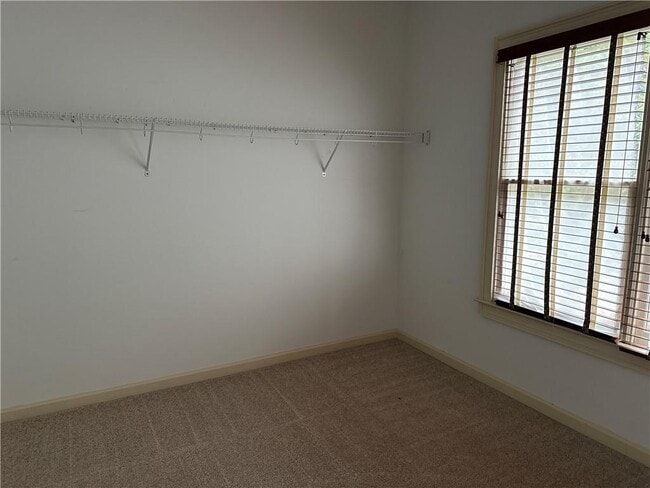 Building Photo - 510 Lake Medlock Dr