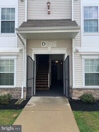 Building Photo - 110 Lionheart Ln