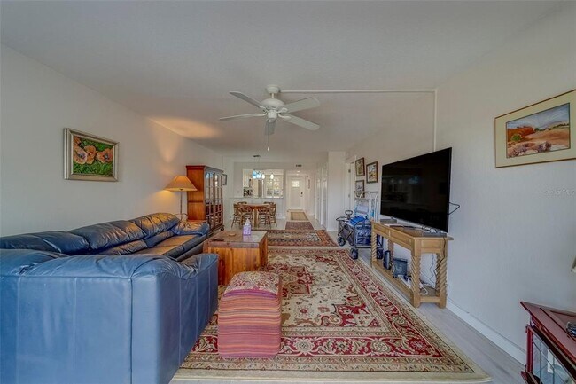 Building Photo - 11650 Capri Cir S