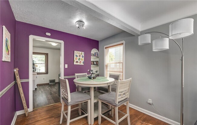 Building Photo - 13906 Sherry Ave