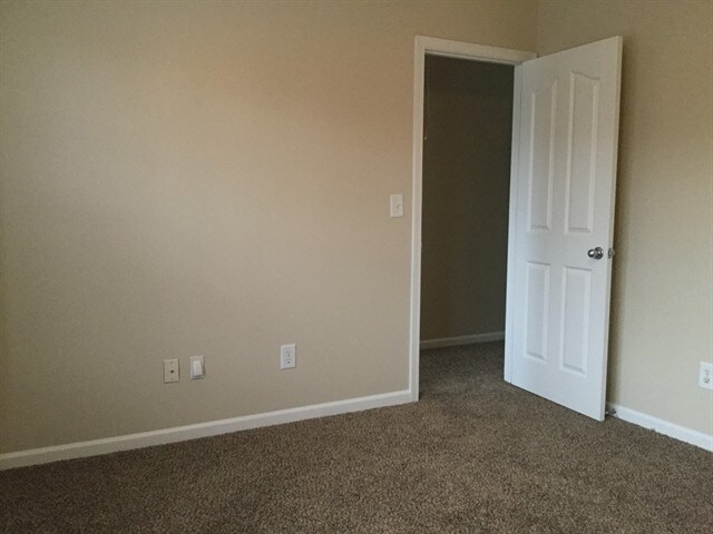 Building Photo - 13555 Aldenbrook Dr