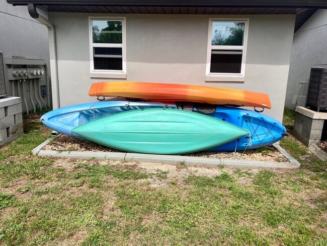 Building Photo - Experience the Ultimate Crystal River Geta...