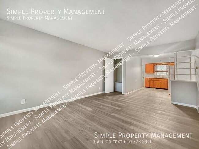 Building Photo - 1888 30th St SW