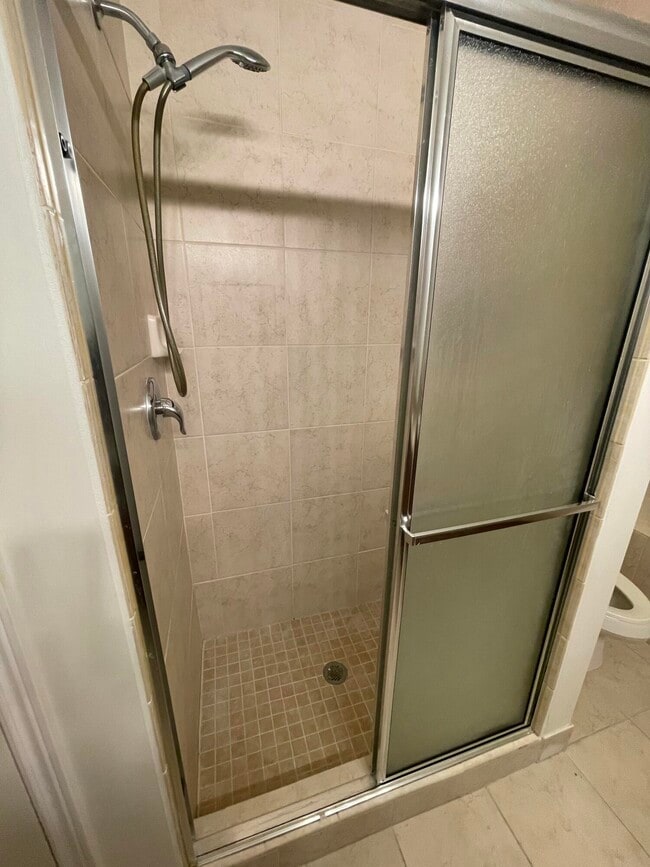 Building Photo - 45588 S Stonewood Rd