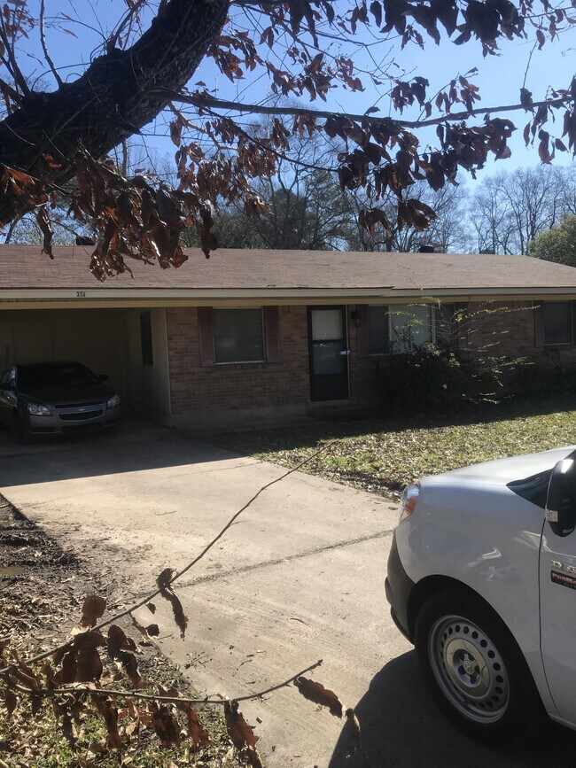 Building Photo - 316 Wallace Dean Rd