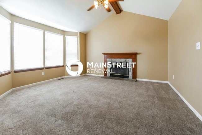Building Photo - 3 Bedroom Pet-Friendly Home in Kansas City, MO with Main Street Renewal