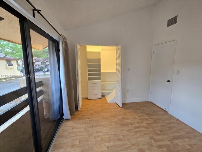 Building Photo - 7847 SW 102nd Ln