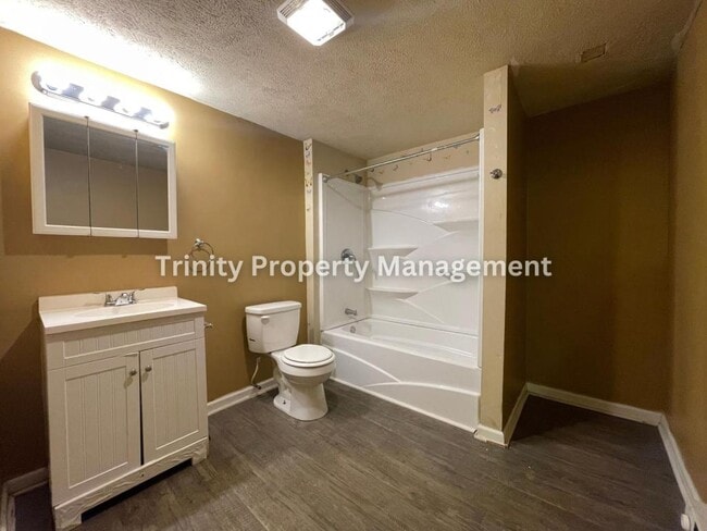 Building Photo - 545 Baltimore Ave