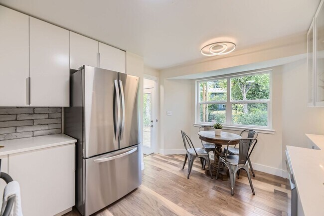 Building Photo - 1505 Findlay Way