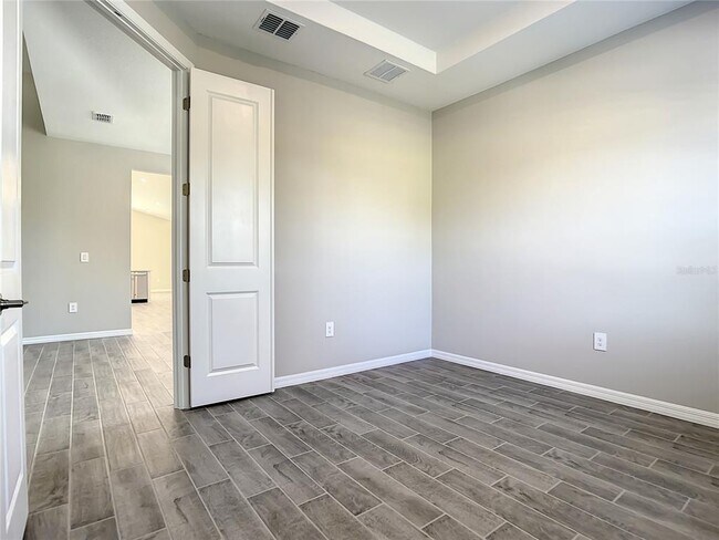 Building Photo - 2675 Ridgetop Ln