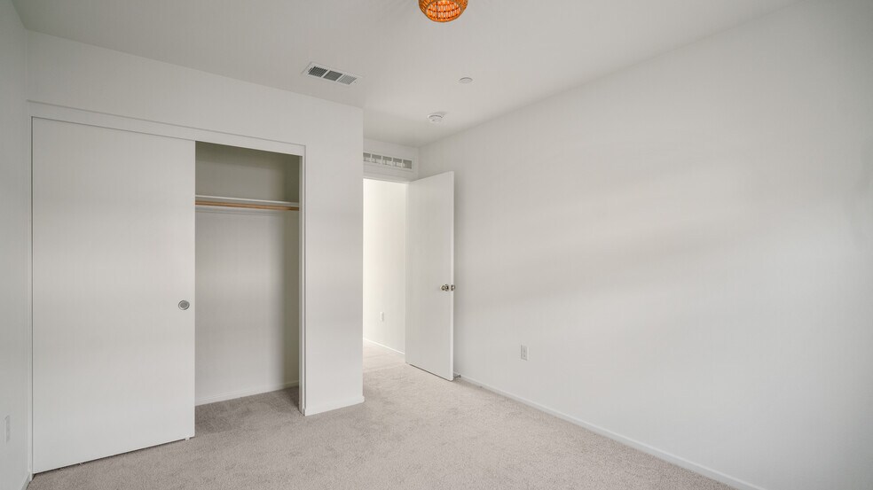 Building Photo - 11265 Skyvista Dr