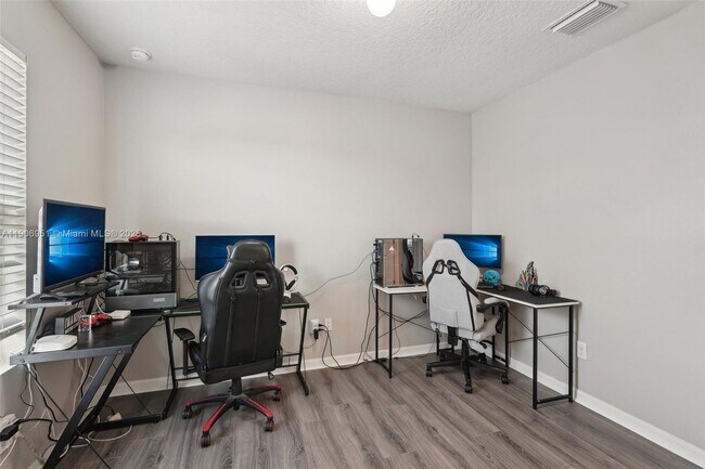 Building Photo - 508 Glenn Cross Dr