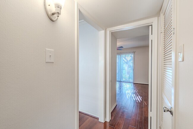 Building Photo - 6106 Averill Way