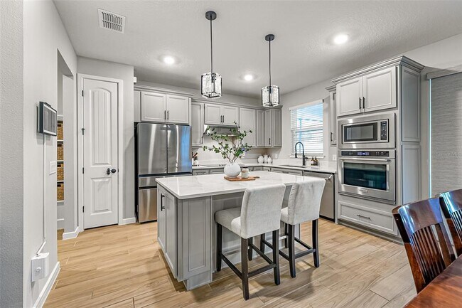 Building Photo - 2060 Canopy Ter Blvd