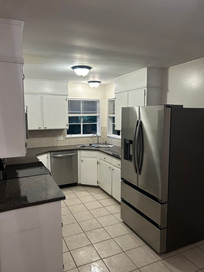 Building Photo - New For Rent in Homewood!