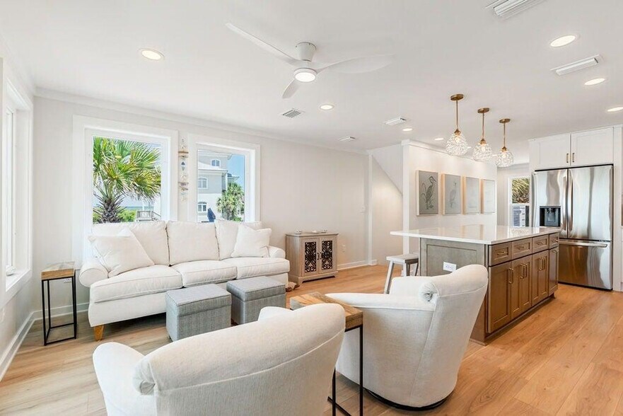 Building Photo - 100 S Spooky Ln