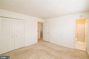 Building Photo - 6747 Kenwood Forest Ln