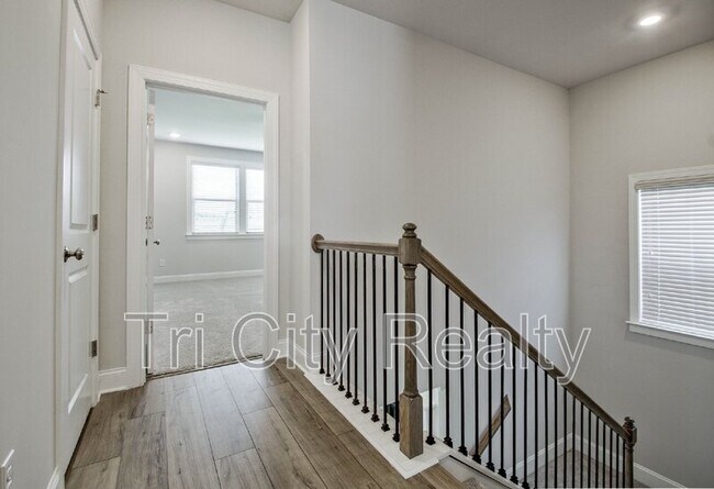 Building Photo - 602 Skye Ct