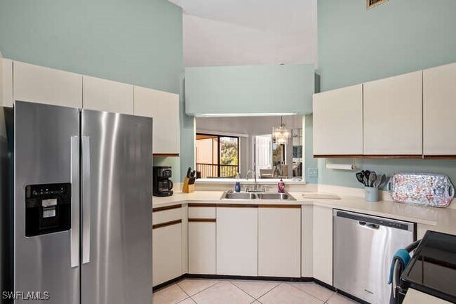 Building Photo - 592 Beachwalk Cir