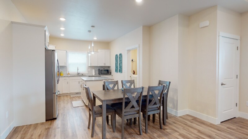 Building Photo - 4017 Swan Rd