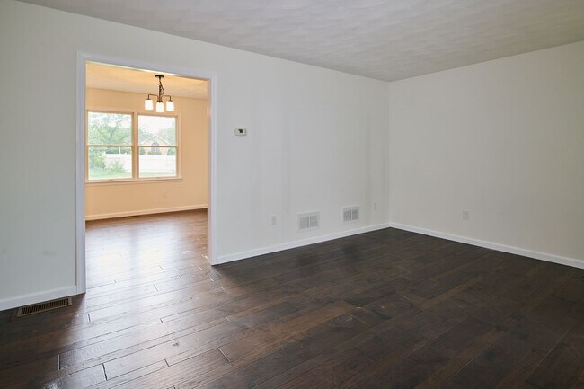 Building Photo - 3017 Fairchild Ln