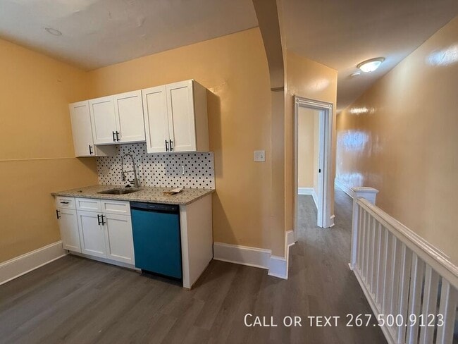 Building Photo - 6024 Christian St