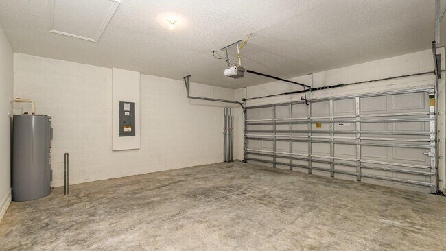Building Photo - 489 Seaspray Dr