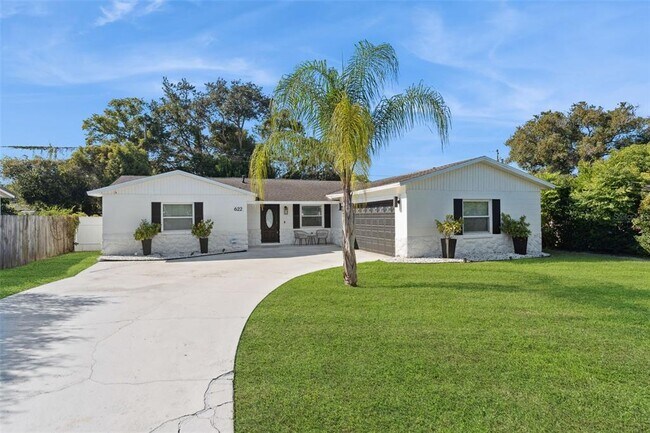 Building Photo - 622 Beverly Ave