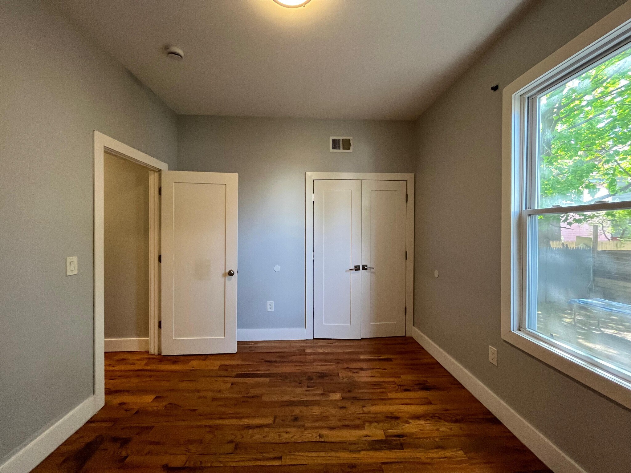 Building Photo - 19 Jewett Ave