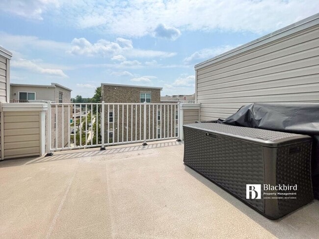 Building Photo - 9616 Wesbourne Dr