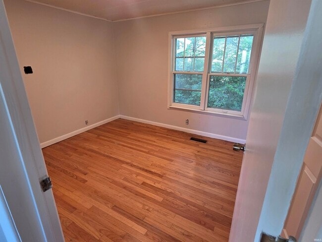 Building Photo - 921 W Gourley Pike