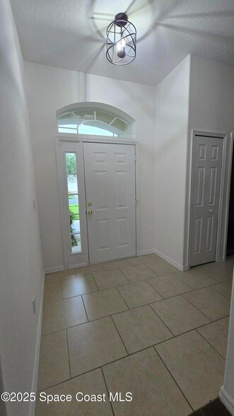 Building Photo - 1152 Bainbury Ln