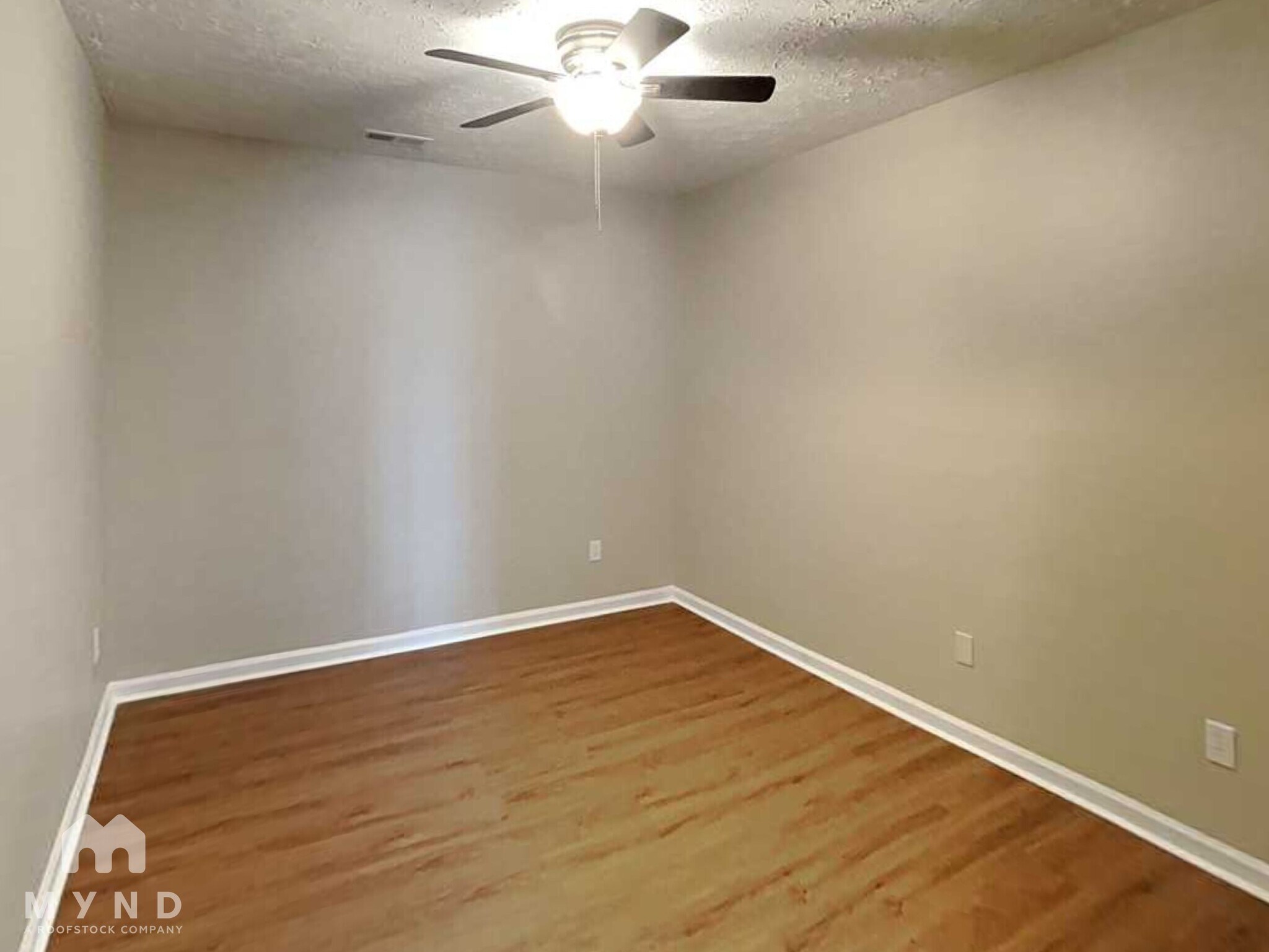 Building Photo - 103 Adlett Ln