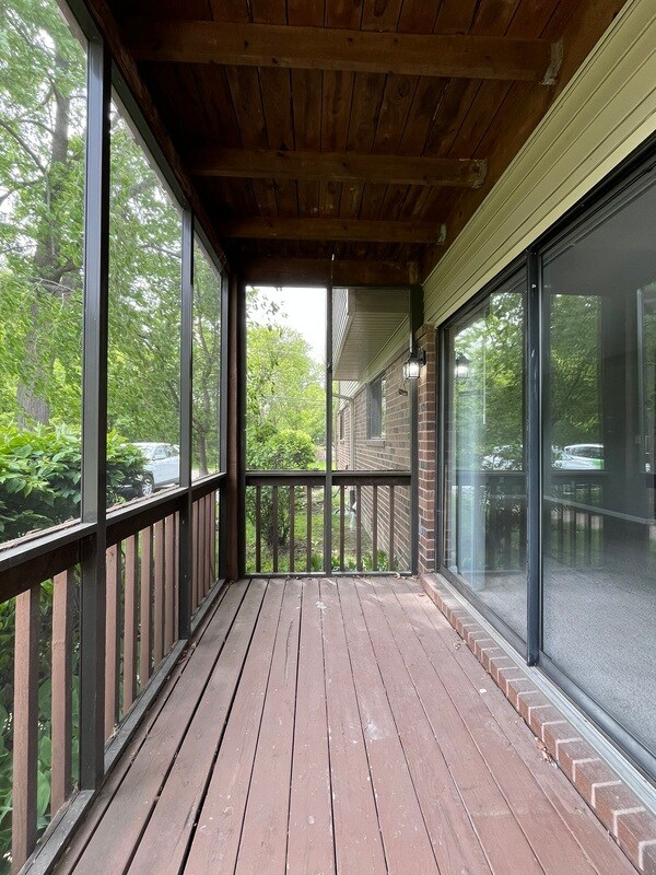 Building Photo - 10244 Nancys Blvd