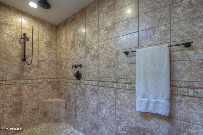 Building Photo - 1103 Ocotillo Cir